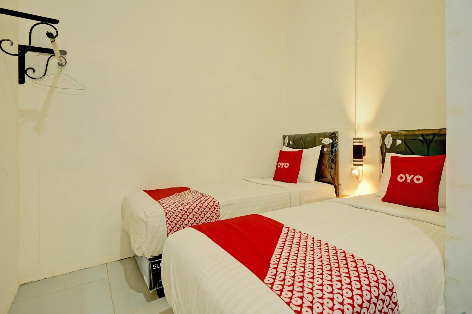Oyo 92700 D' Ngalau Residence Syariah パヤクンブ エクステリア 写真