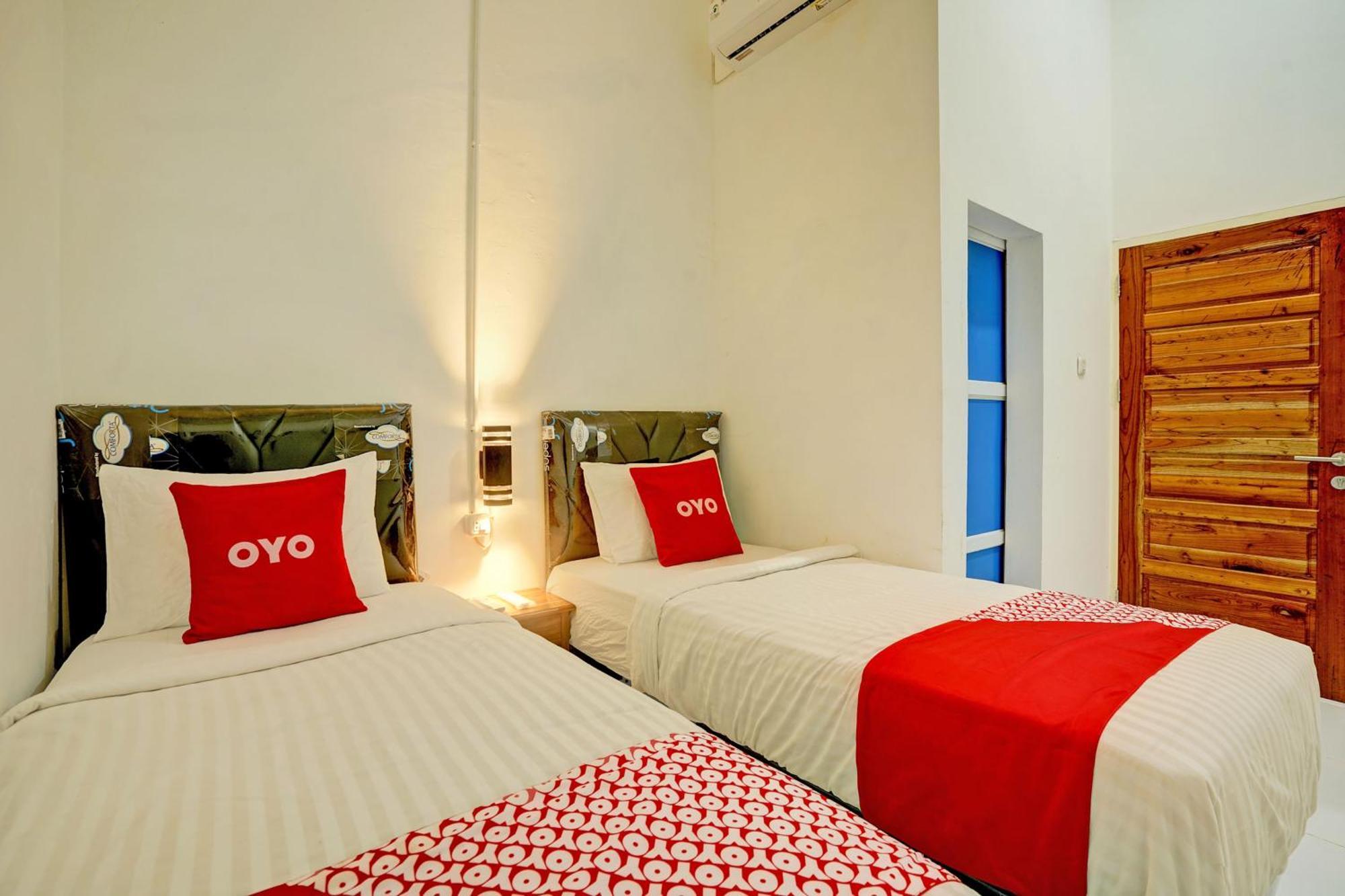Oyo 92700 D' Ngalau Residence Syariah パヤクンブ エクステリア 写真