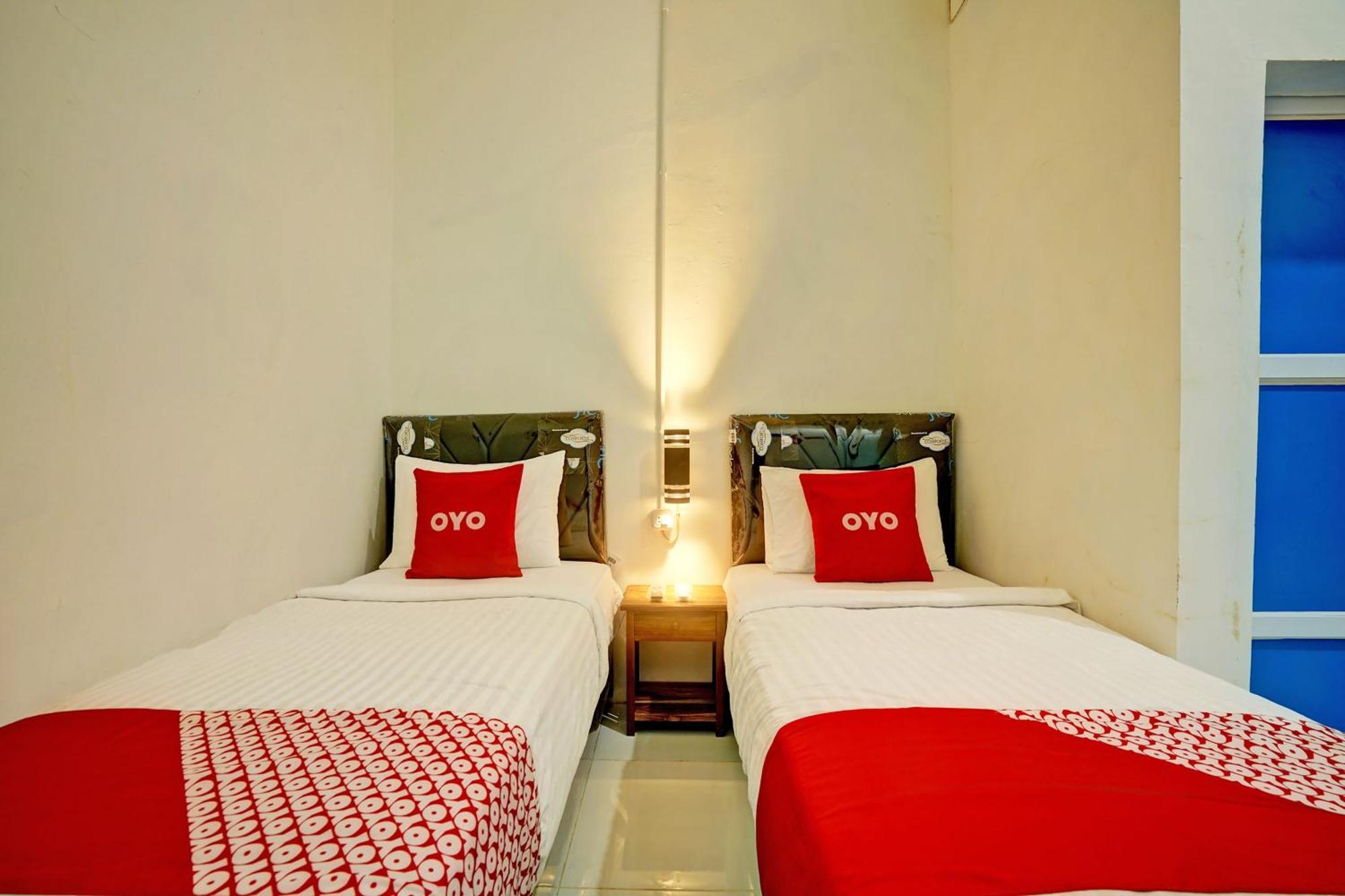 Oyo 92700 D' Ngalau Residence Syariah パヤクンブ エクステリア 写真