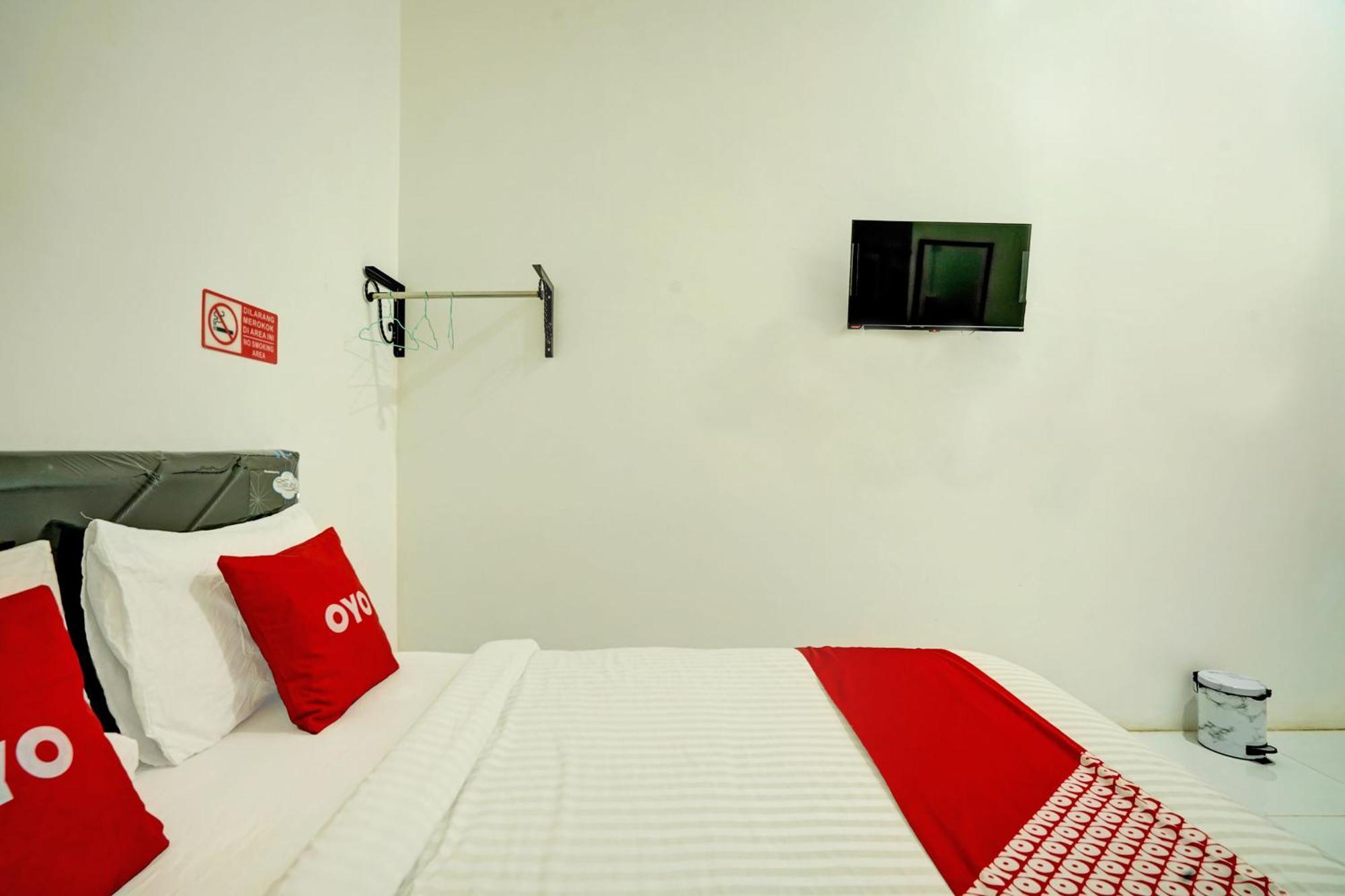 Oyo 92700 D' Ngalau Residence Syariah パヤクンブ エクステリア 写真