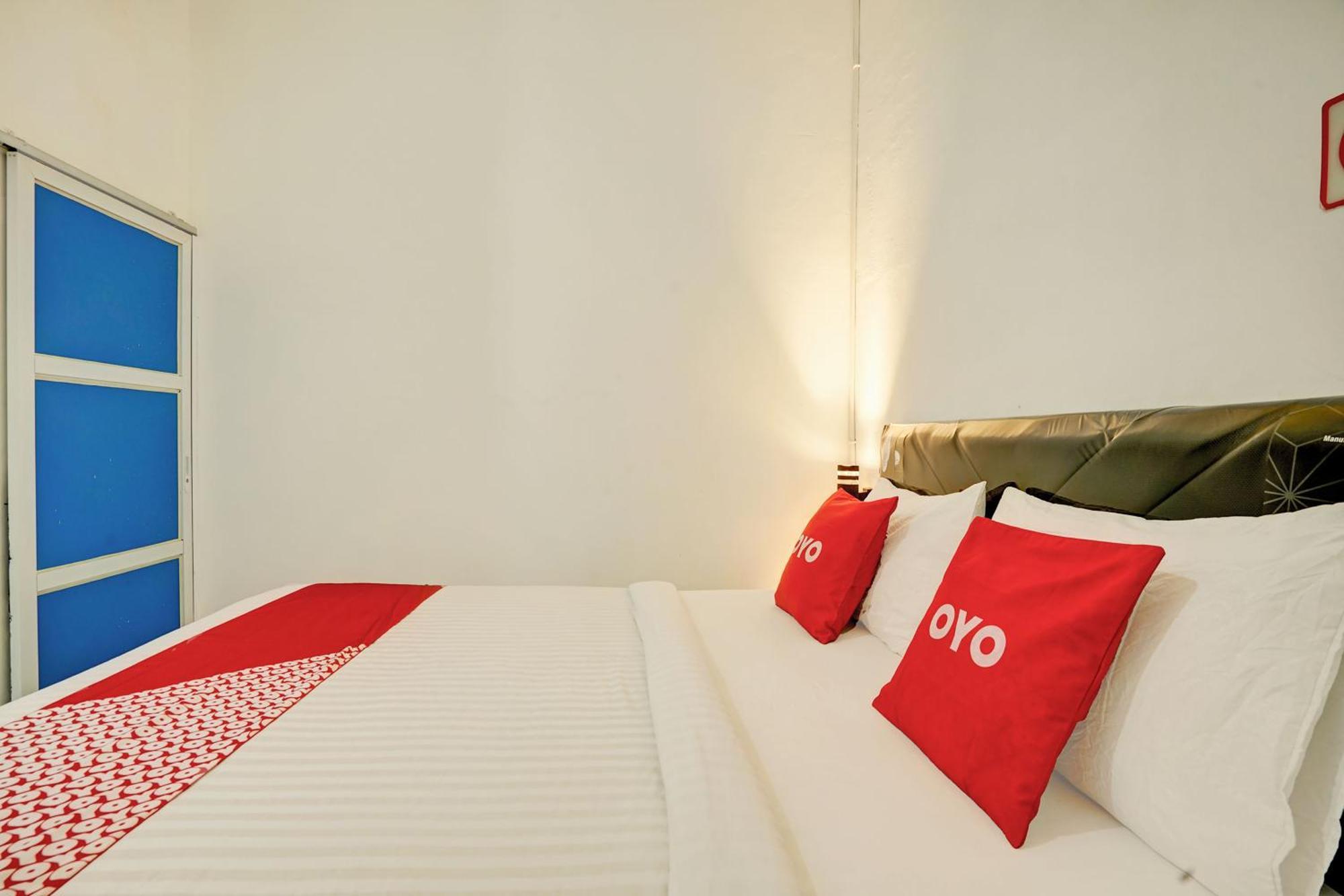 Oyo 92700 D' Ngalau Residence Syariah パヤクンブ エクステリア 写真